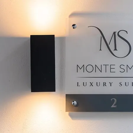 Monte Smith Luxury *