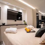 Monte Smith Luxury Apartment *
