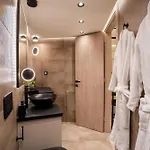 Monte Smith Luxury Apartment *