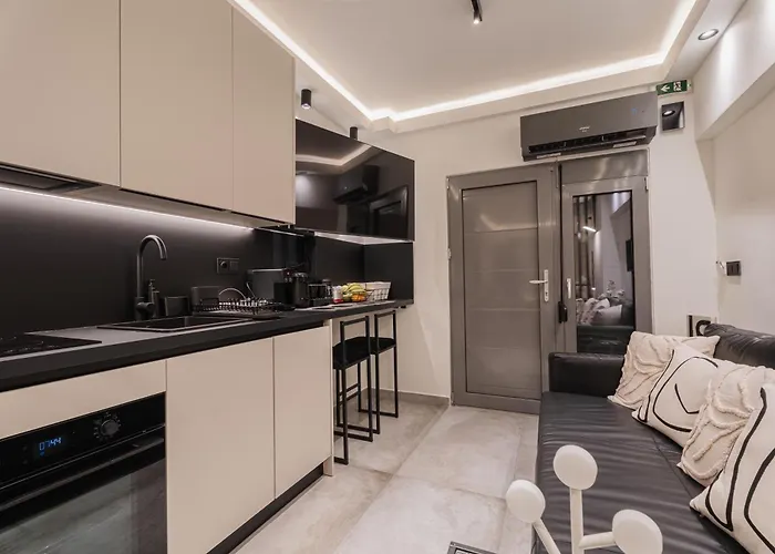 Monte Smith Luxury