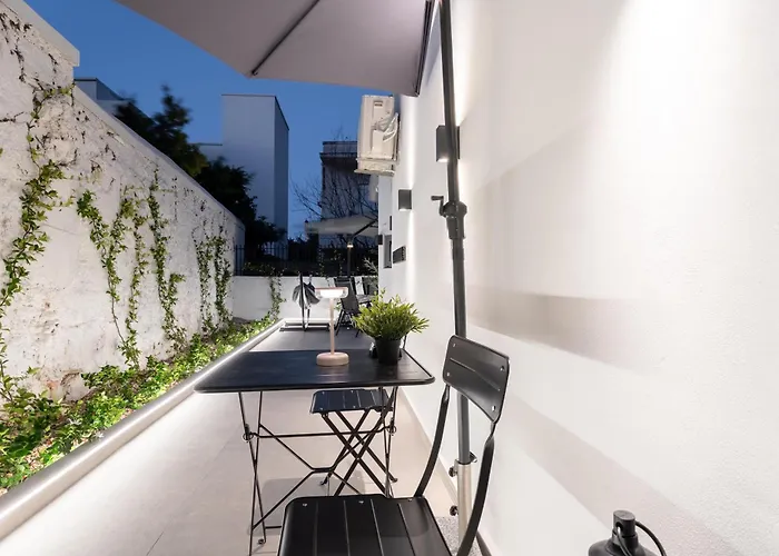 Monte Smith Luxury Daire